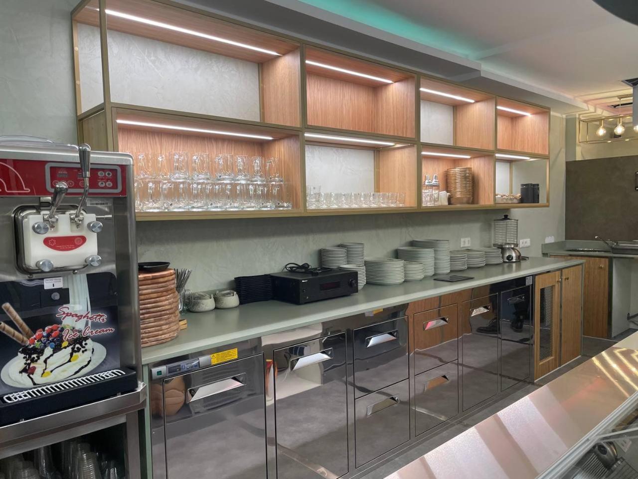 Design- Und Kunsthotel Отель *